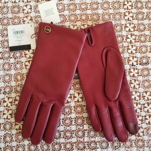 Coach Leather Tech Gloves Cherry Size 8 NWT